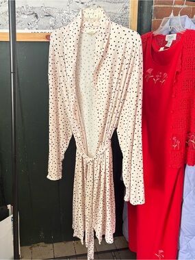 Catherine Malandrino Cream Polka Dot Wrap Robe with Black Dots